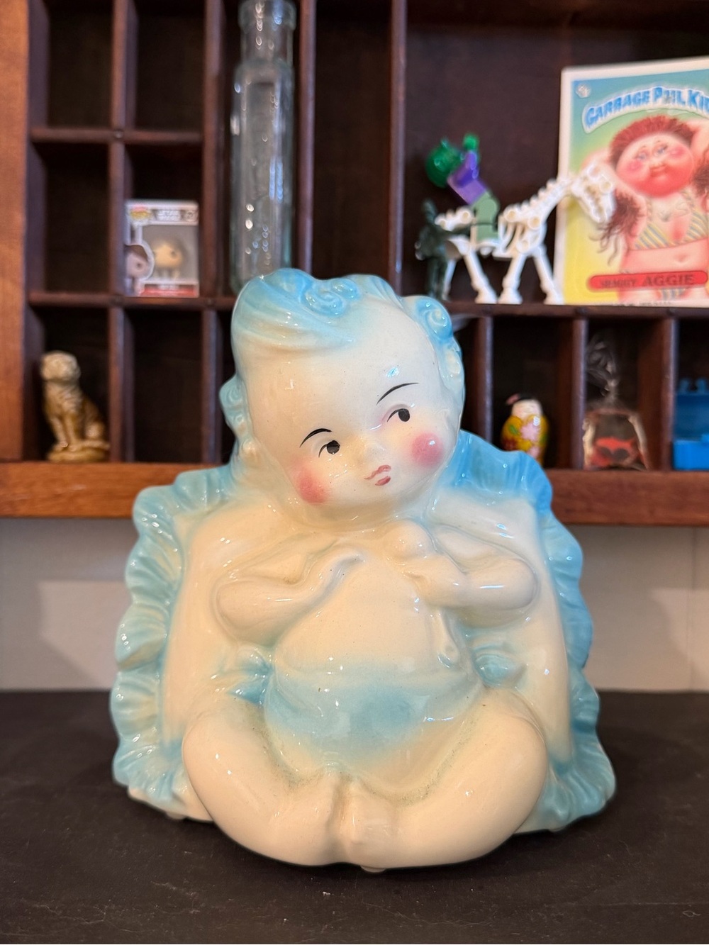 VINTAGE CHERUB PLANTER